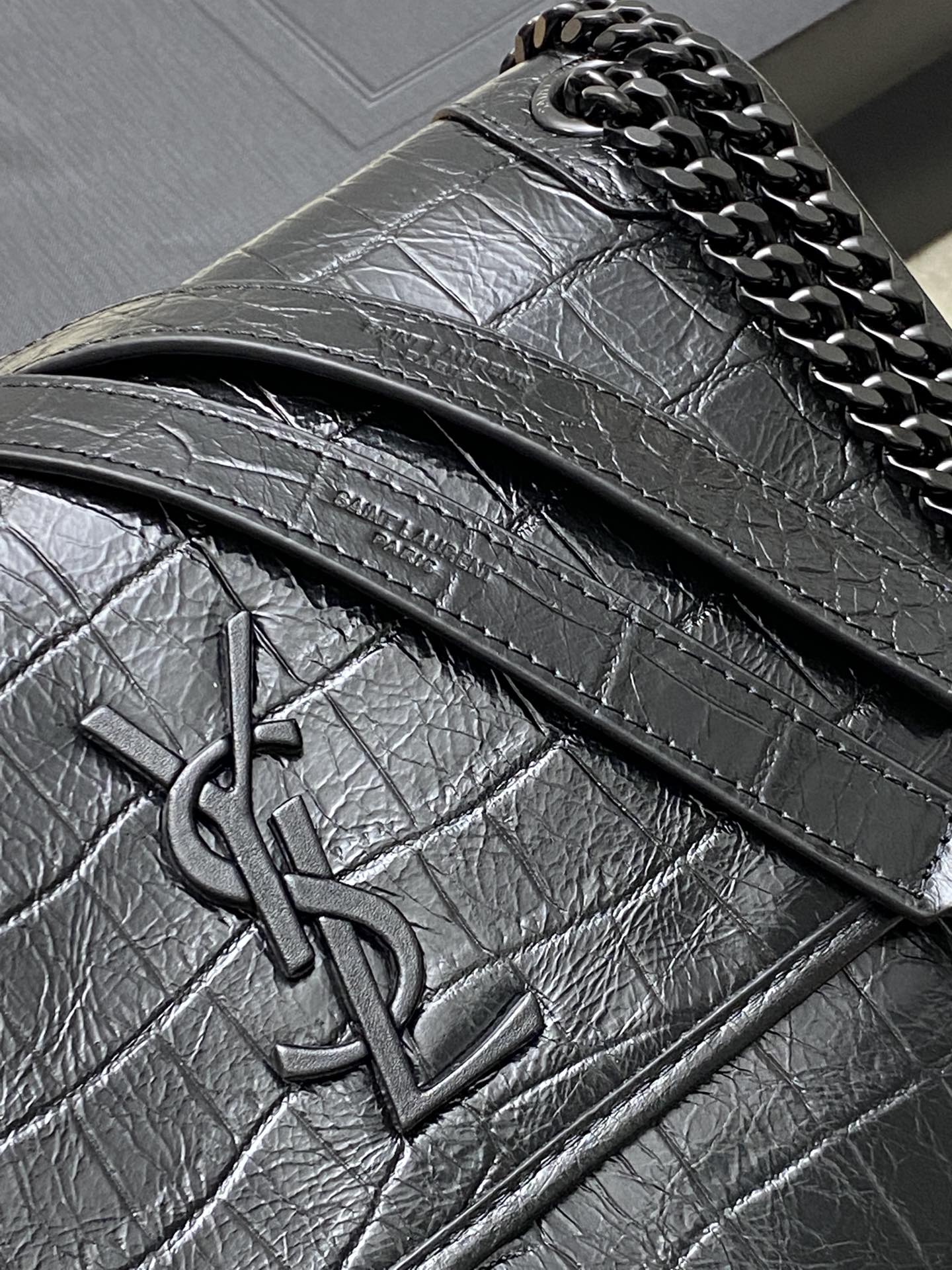 Saint Laurent Niki Medium Chain Bag in Matte Crocodile Embossed Leather 5 i1694434681 1806 4