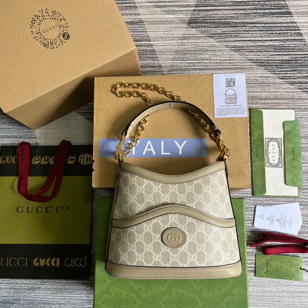 GUCCI Сумка на плечо малая GG из черной тисненой кожи GG с застежкой-замком с двойными G и заклепками, съемный ремень, NFC-защита от подделок, ручка — высшее качество
