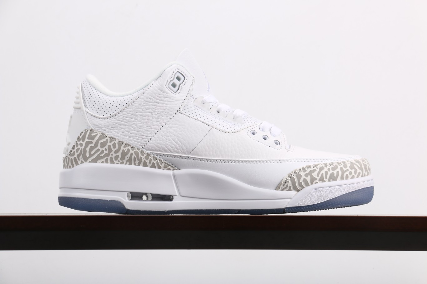 AirJordan3Retro“PureWhite”纯白原装私磨原厂纸板原厂织唛标顶级电绣进口头层皮致力