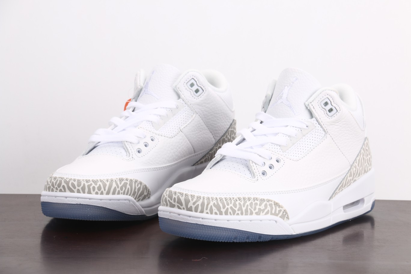 AirJordan3Retro“PureWhite”纯白原装私磨原厂纸板原厂织唛标顶级电绣进口头层皮致力