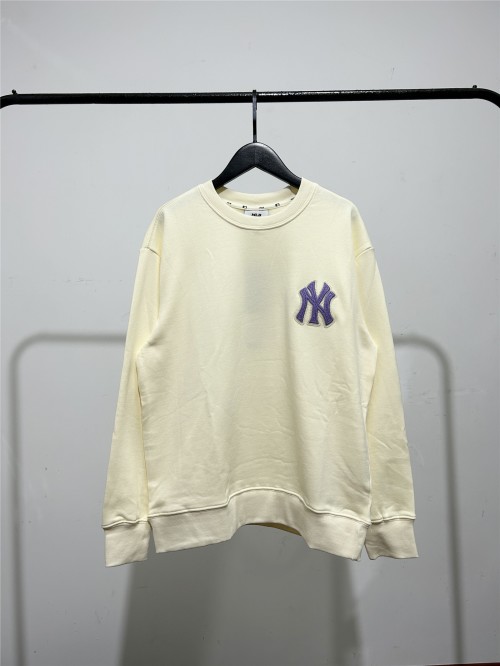 MLB New York Yankees Crewneck Sweatshirt - Embroidered Logo, Cotton Blend 36 MLB New York Yankees Crewneck Sweatshirt - Embroidered Logo, Cotton Blend