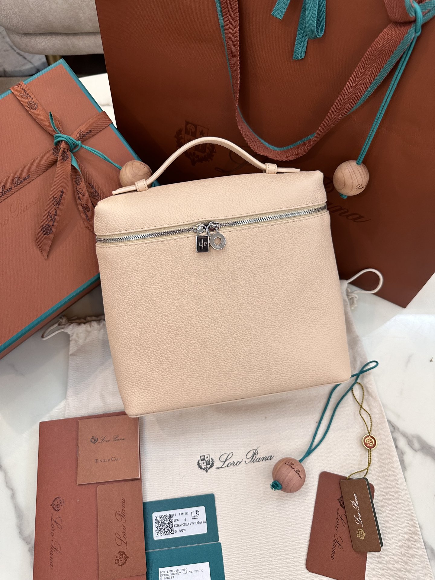 NO:187109,Extra Loro piana/Extra Pocket Backpack Top version, DG, Dolce & Gabbana, loro piana19860909特级 Loro piana/Extra Pocket Backpack 顶级版本,DG,Dolce&Gabbana,loro piana,Bag