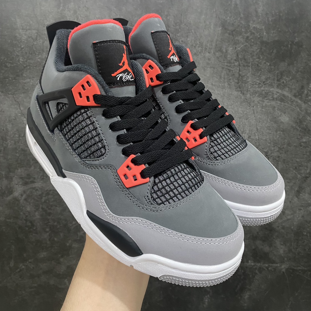 【莞产裁片】Air Jordan AJ4红外线 黑灰红 GS女鞋 408452-061nn注意男女鞋有许多差异 货号也不一样n此版本也有男鞋 男鞋和女鞋版型不一样n此版正宗女码开发 鞋垫中底细节也全部同步zpn注意男女码扣子不一样，男码红扣子孔有三列，女码两列，男码鞋舌织唛标是大标，女码鞋舌是小标，同步原版，区别市场把男码缩小做的版本，女码全市场仅此一家正确版  尺码：36-40（女码）n40.5-48.5（男码）n-莆田鞋批发中心