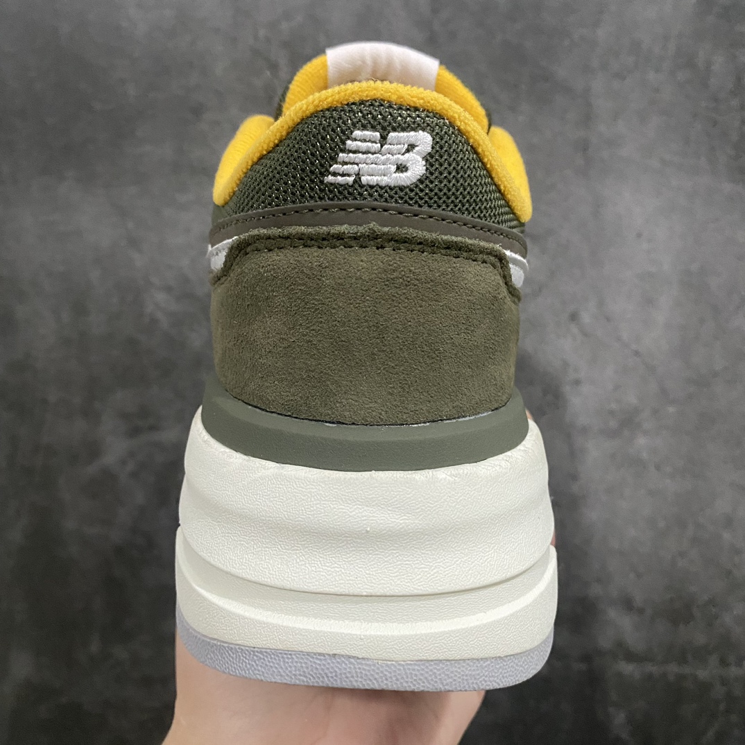 [KT version] NB997R New Balance 997R shock-absorbing, non-slip, wear-resistant, low-top, breathable running shoes military green and yellow U997RAB