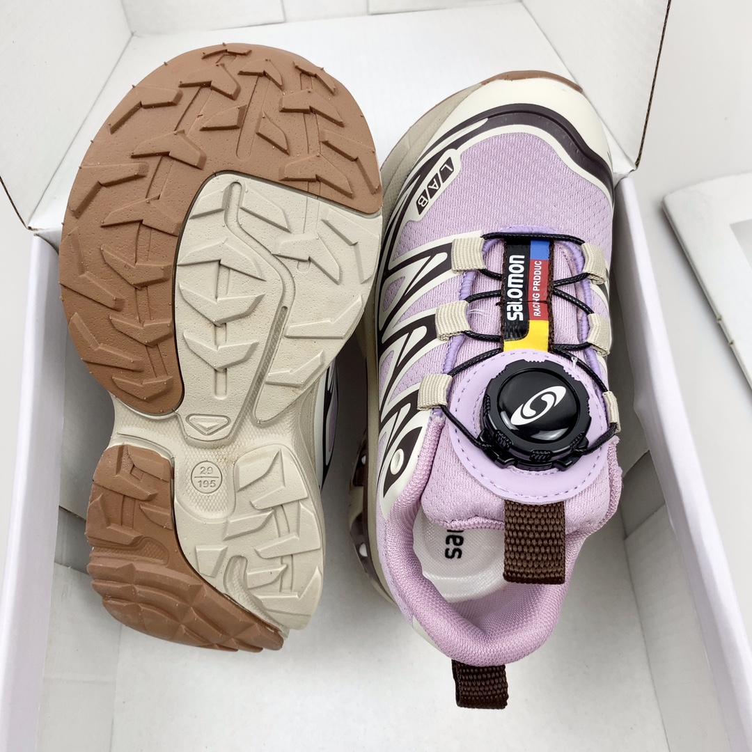 图片[9]-💝萨络蒙XT-6系列旋转纽扣童鞋！💖💲 🚘纯原萨络蒙 XT-6系列旋转纽扣网红款儿童休闲越野运动机能跑步鞋🛵 🍎SALOMON欧洲站最清爽走秀款厚底老爹鞋户外徒步鞋男女童百搭跑步鞋童鞋🔥 💘官网潮牌韩版最新款减震防滑耐磨底透气休闲经典四季款潮鞋清新风童鞋🎈 🍒颜色：黑色， 白色，紫粉色 尺码：26-37码-选品中心