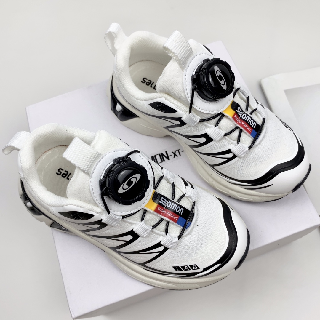 图片[6]-💝萨络蒙XT-6系列旋转纽扣童鞋！💖 🚘纯原萨络蒙 XT-6系列旋转纽扣网红款儿童休闲越野运动机能跑步鞋🛵 🍎SALOMON欧洲站最清爽走秀款厚底老爹鞋户外徒步鞋男女童百搭跑步鞋童鞋🔥 💘官网潮牌韩版最新款减震防滑耐磨底透气休闲经典四季款潮鞋清新风童鞋🎈 🍒颜色：黑色， 白色，紫粉色 尺码：26-37码-选品中心