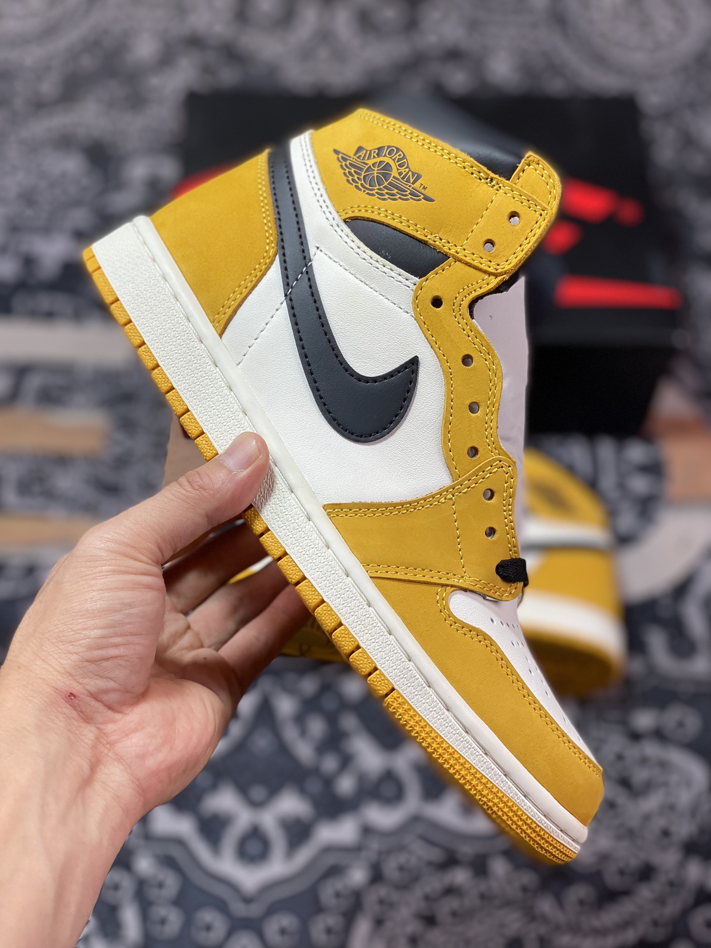 300 Air Jordan 1 Retro HIGH OG 高邦 DZ5485-701