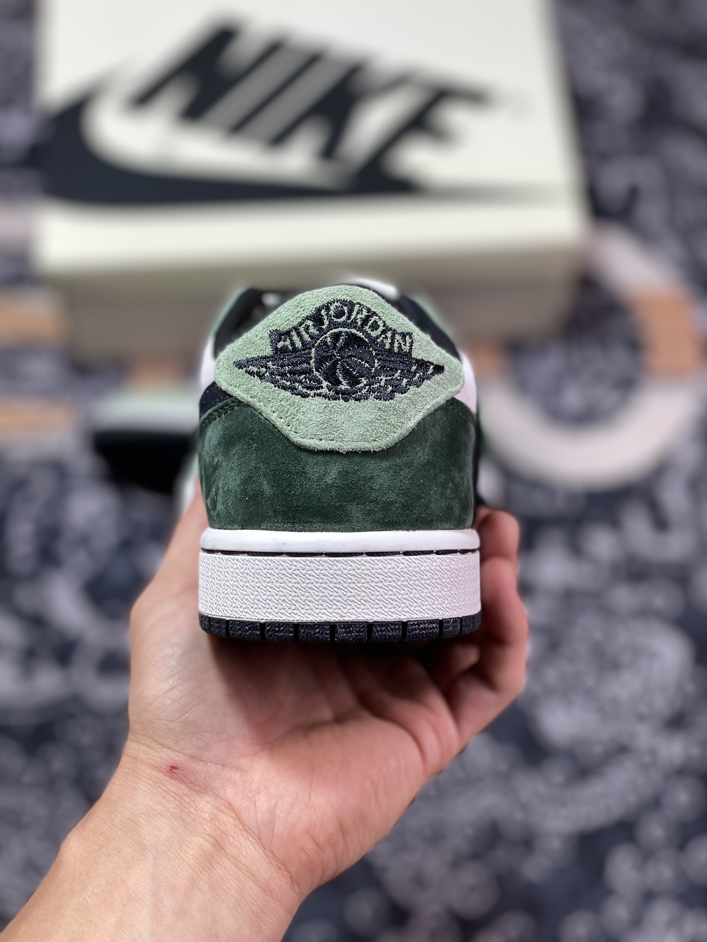 Travis Scott x Nike Air Jordan 1 Low OG SP ”Cactus Jack” AJ1 Jordan first generation basketball shoes ”TS joint matcha green gray black reverse hook” DM7866-813