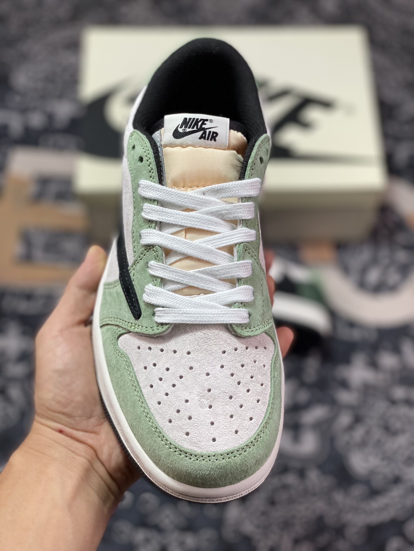 Travis Scott x Nike Air Jordan 1 Low OG SP ”Cactus Jack” AJ1 Jordan first generation basketball shoes ”TS joint matcha green gray black reverse hook” DM7866-813