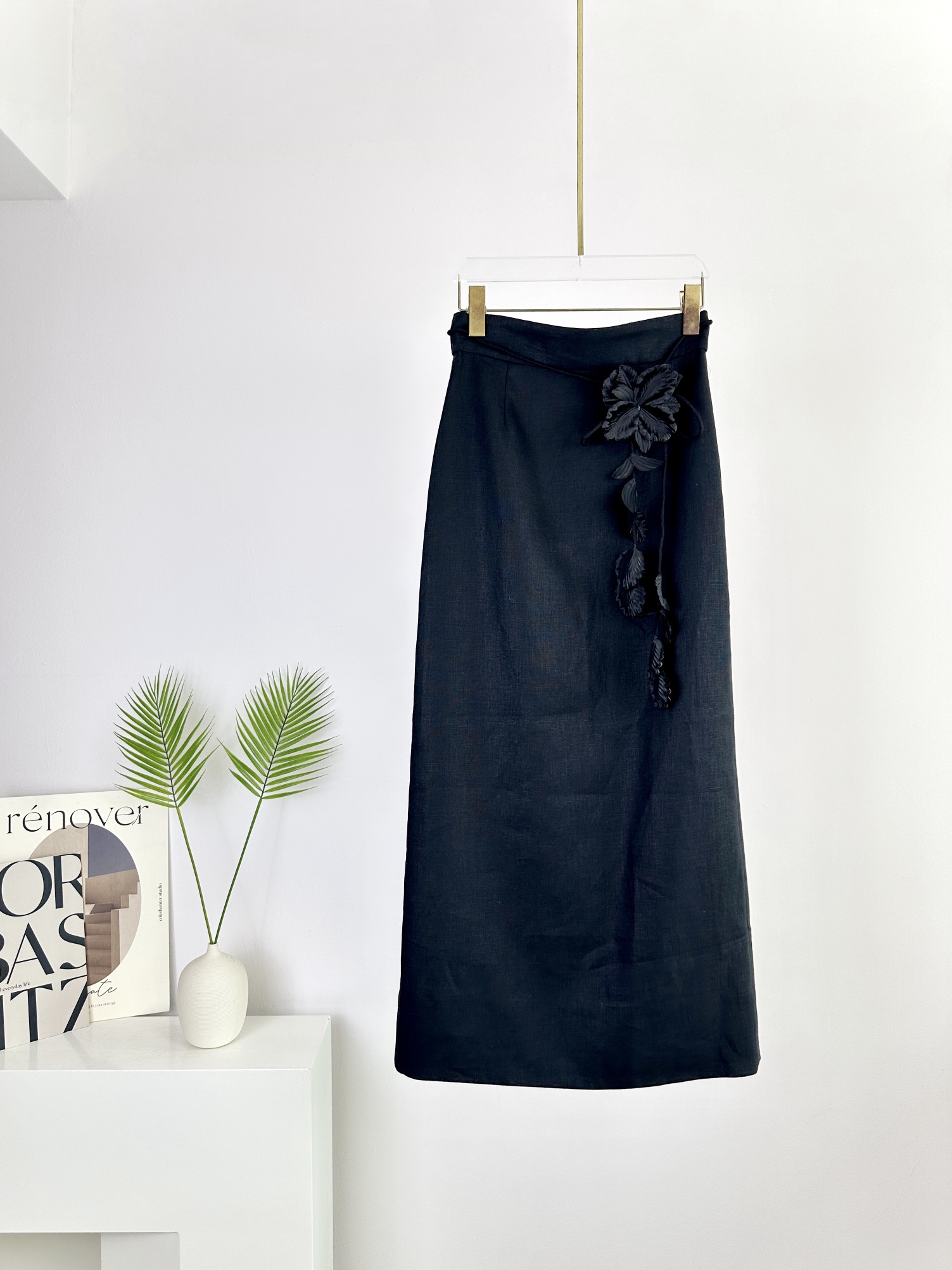 ZIMMERMANN Luminosity Female Suit: One-Size-Fits-All with Unique Features