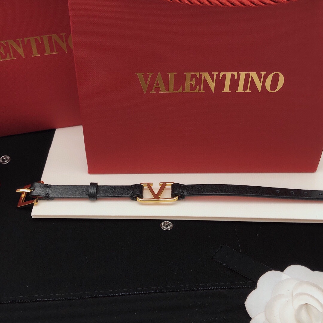 编号VSL0035
 【ValenTi*O最新款🆕🆕皮革手链】一致专柜🆕黄铜材质
