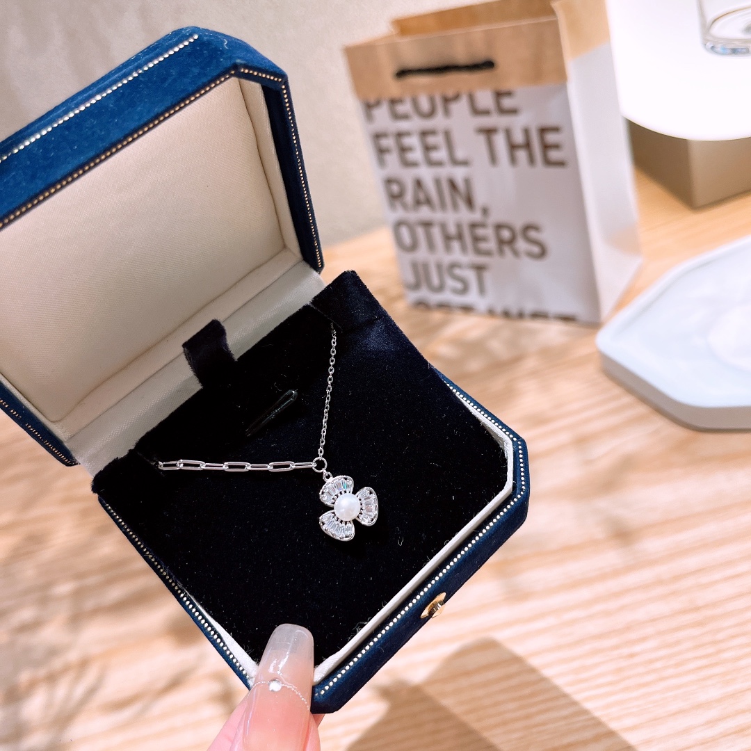 遊び心低アレルギー銀ネックレスシルバー 職場