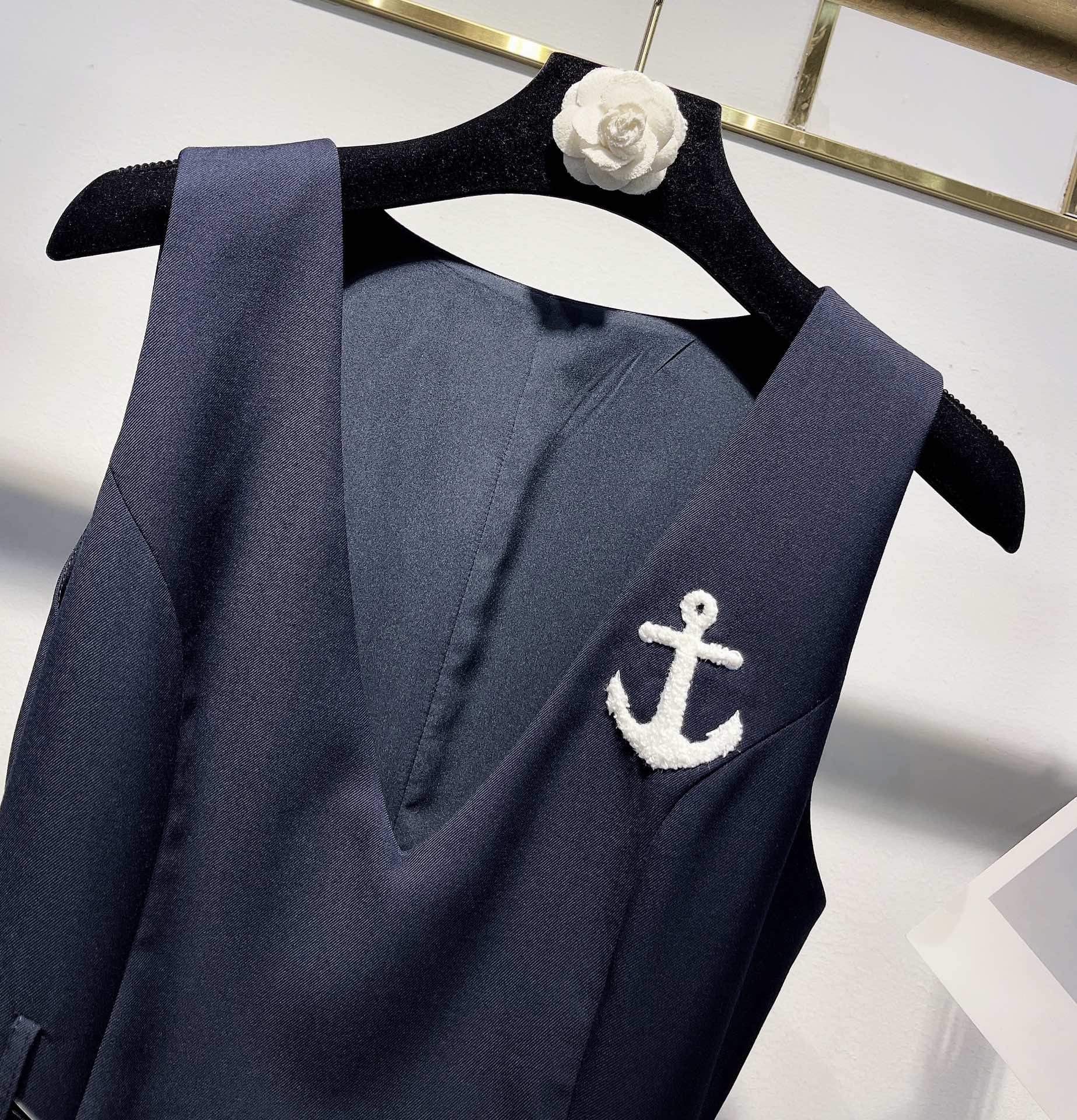 Exclusive Thom Browne College Shirt Collection: High-Quality, Youthful, Tailored Style. - 图片 3