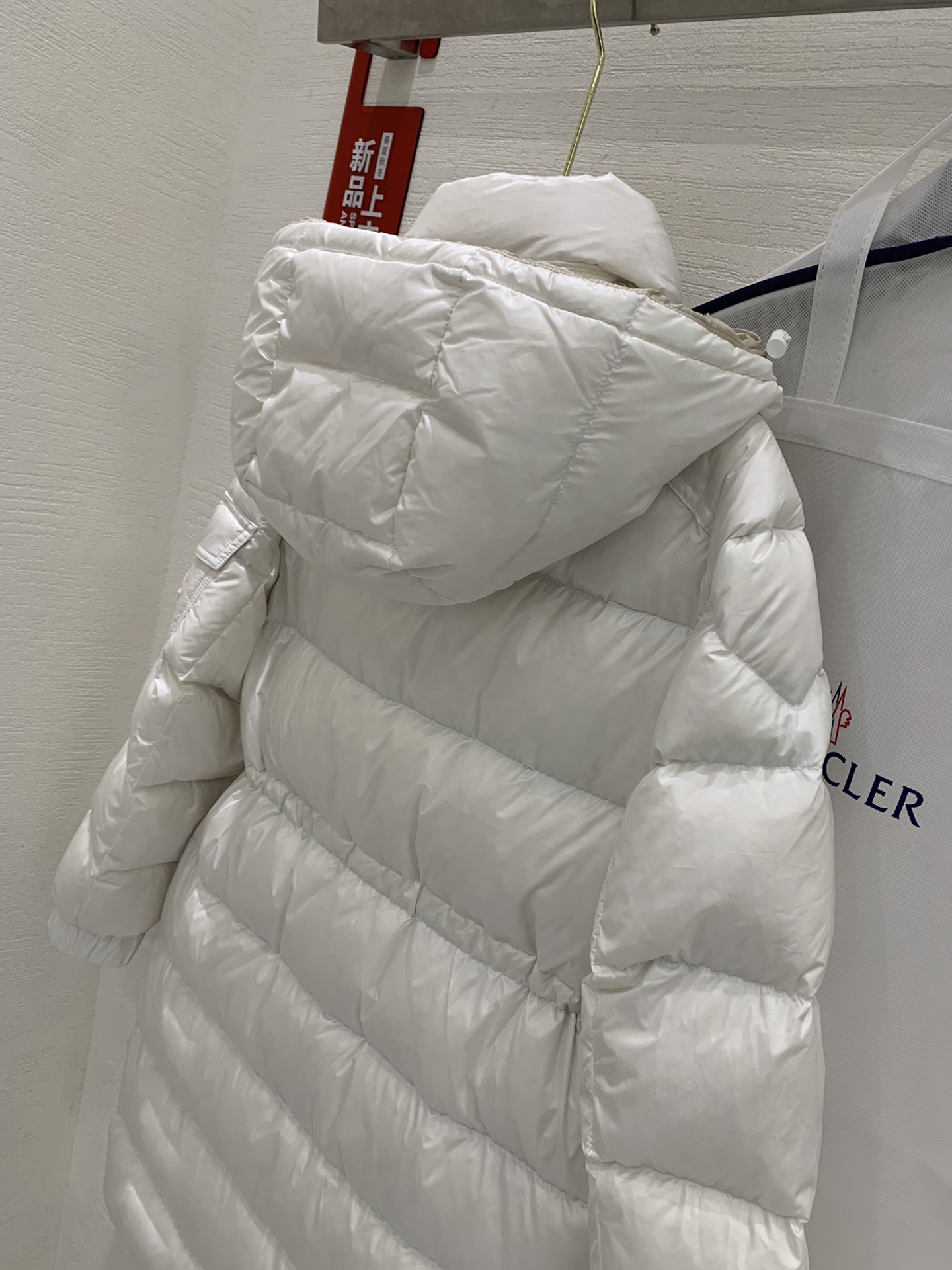 Moncler/蒙口春款女士MEILLON长款连帽羽绒服码数0-1-2-3颜色黑*白Meillon羽绒服