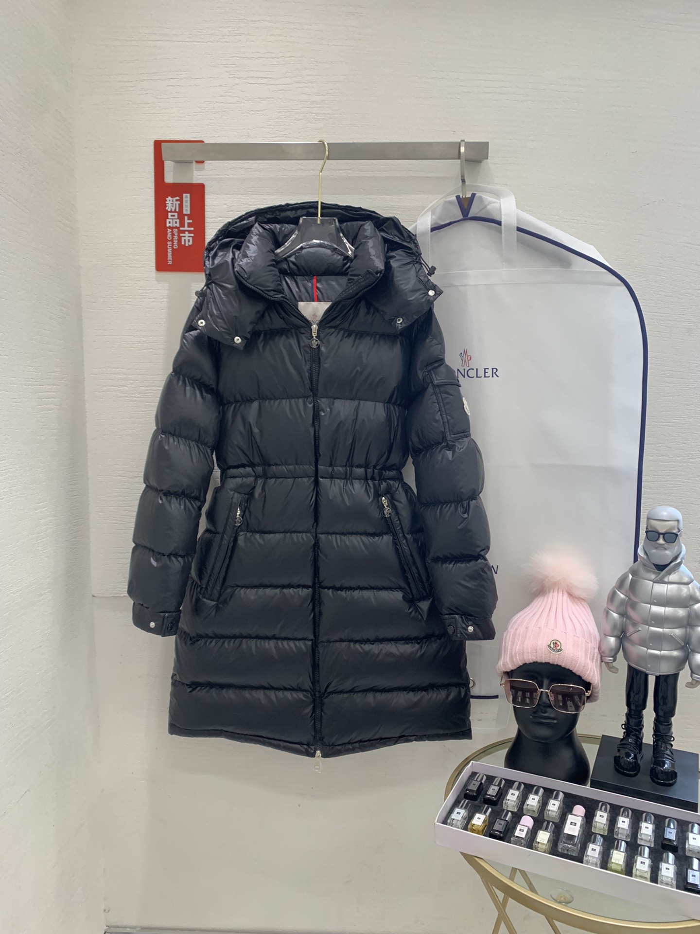 Moncler/蒙口春款女士MEILLON长款连帽羽绒服码数0-1-2-3颜色黑*白Meillon羽绒服