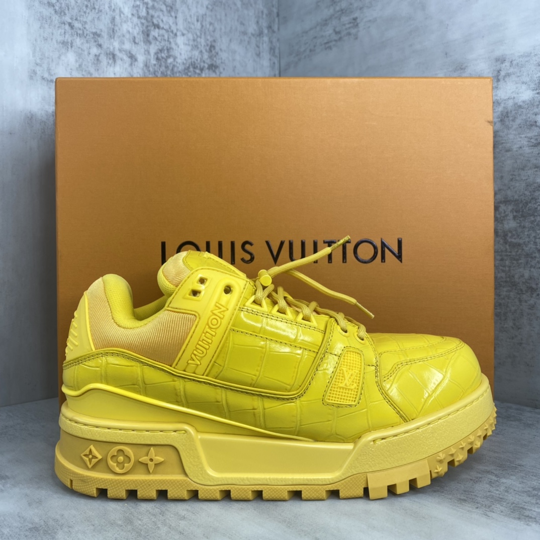 Louis Vuitton 新款上架 LV Louis Vuitton 23S走秀款Trainer 胖丁面包滑板鞋 独家开模暗花老花串珠