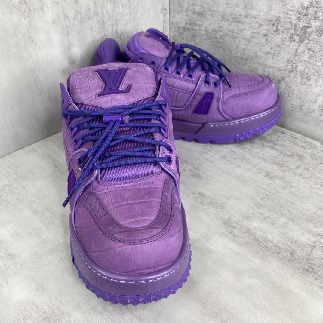 Louis Vuitton 新款上架 LV Louis Vuitton 23S走秀款Trainer 胖丁面包滑板鞋 独家开模暗花老花串珠