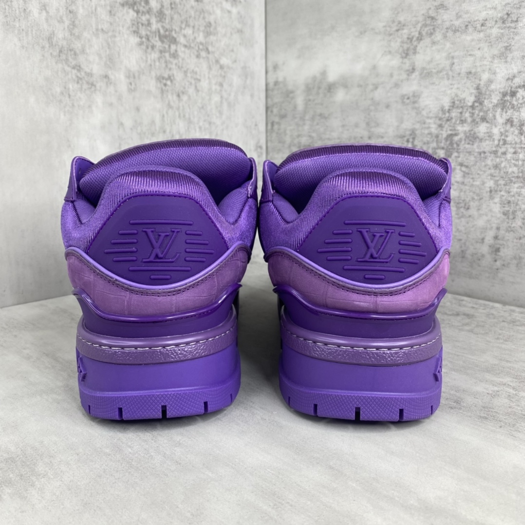Louis Vuitton 新款上架 LV Louis Vuitton 23S走秀款Trainer 胖丁面包滑板鞋 独家开模暗花老花串珠