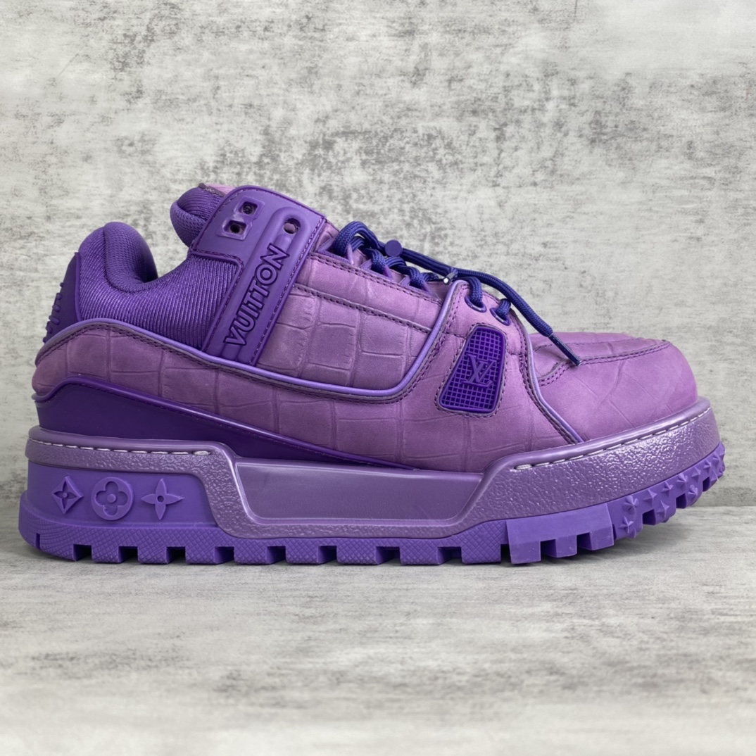 Louis Vuitton 新款上架 LV Louis Vuitton 23S走秀款Trainer 胖丁面包滑板鞋 独家开模暗花老花串珠