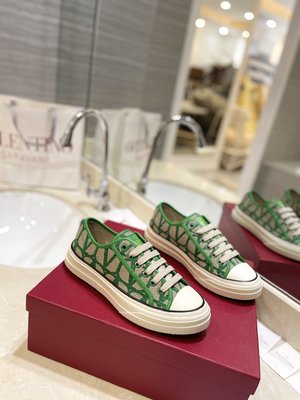Valentino Shoes Sneakers Unisex TPU Low Tops