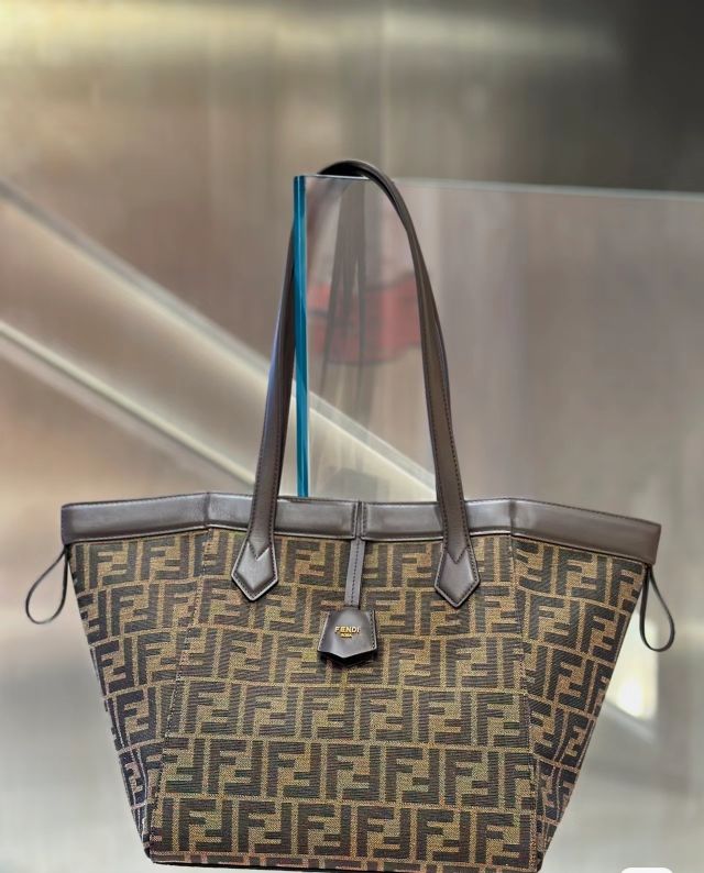 Fendi Medium size presbyopia latest flow Origami magic bag