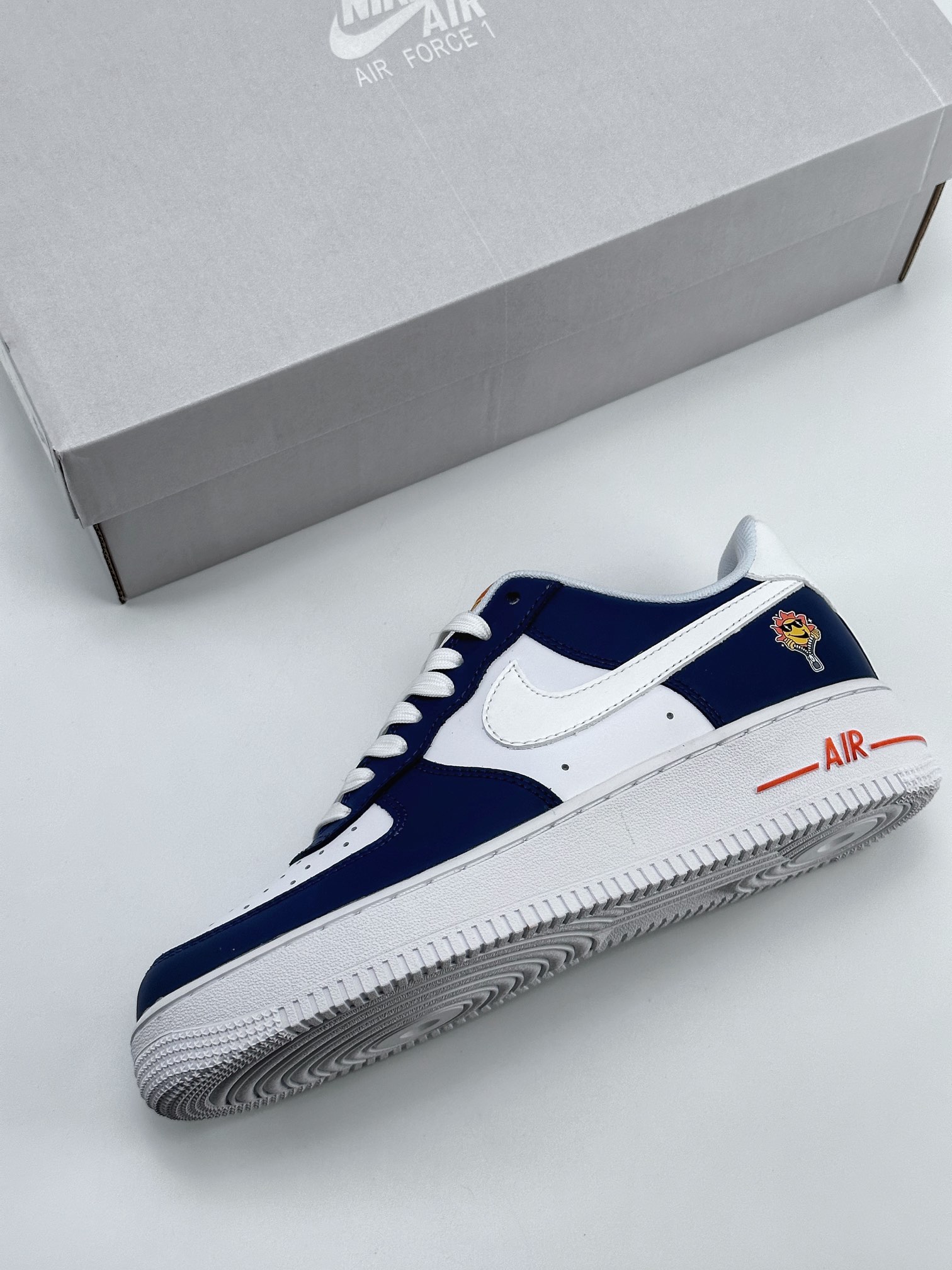 Nike Air Force 1 Low 07 ”UV Color Change” White Dark Blue FN7239-410