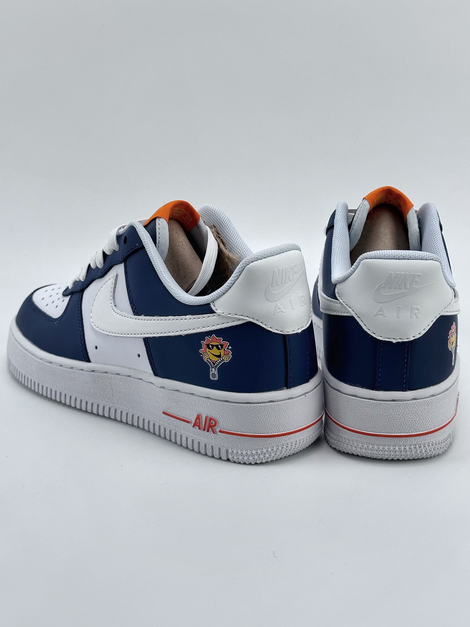 Nike Air Force 1 Low 07 ”UV Color Change” White Dark Blue FN7239-410