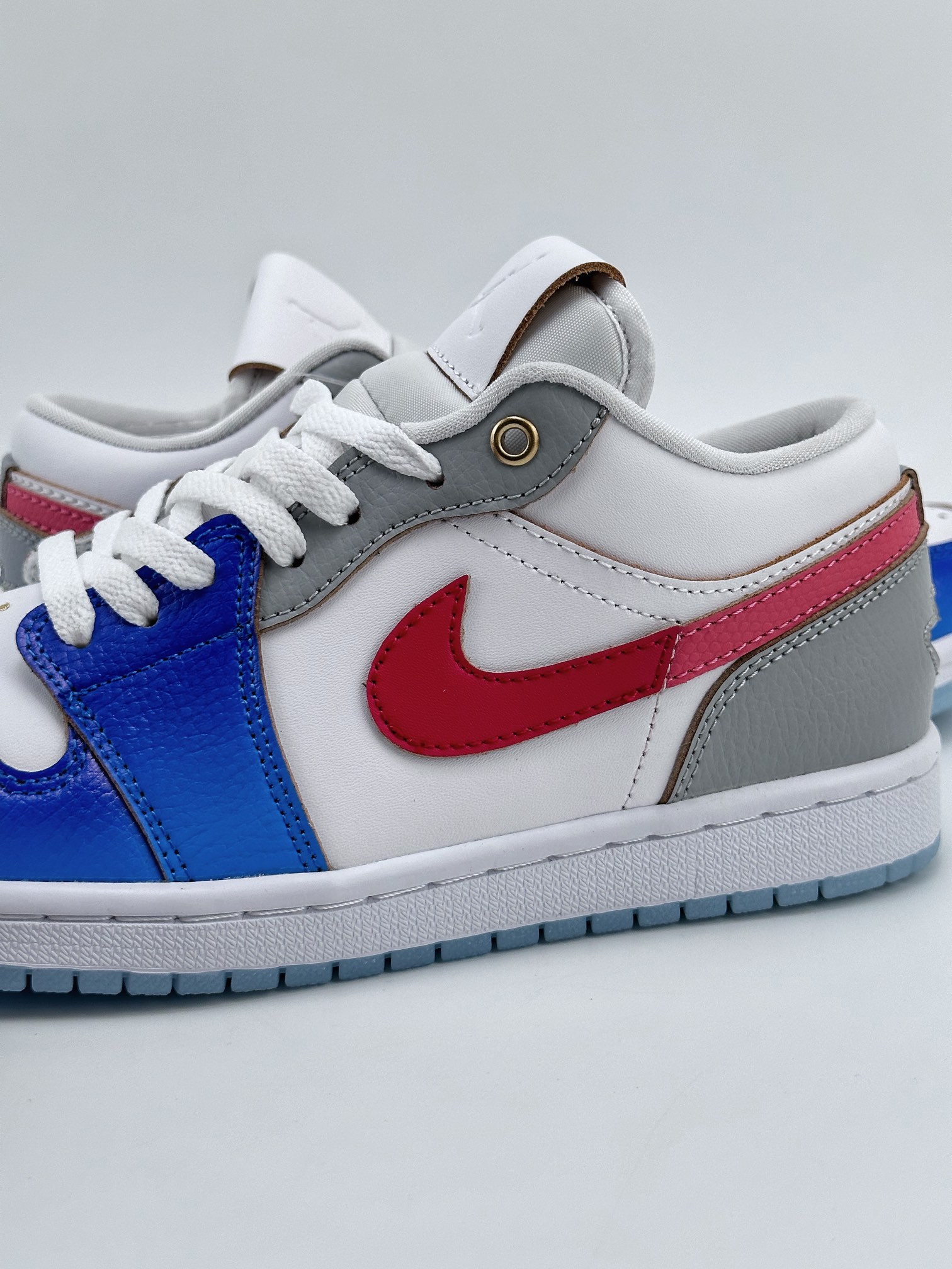 Air Jordan 1 Low SE ”Philippiner” White, Blue and Red FN8901-164