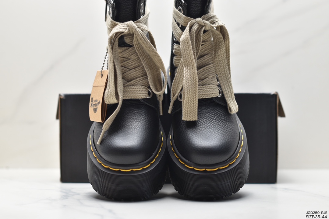 Couple's Dr Martens Dr. Martin leather boots high top Internet celebrity classic British style online must-have Dr. Martens Martin boots