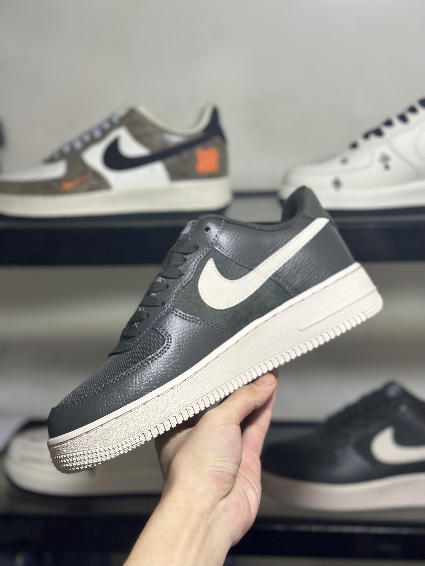 NikeAirForce1Low黑浅