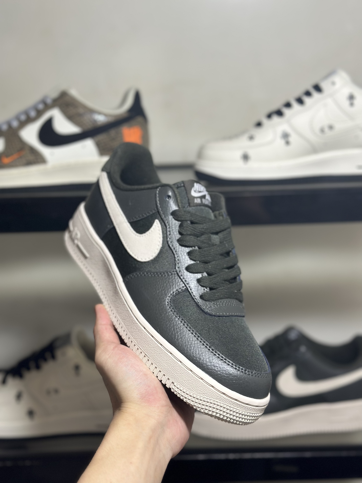 NikeAirForce1Low黑浅