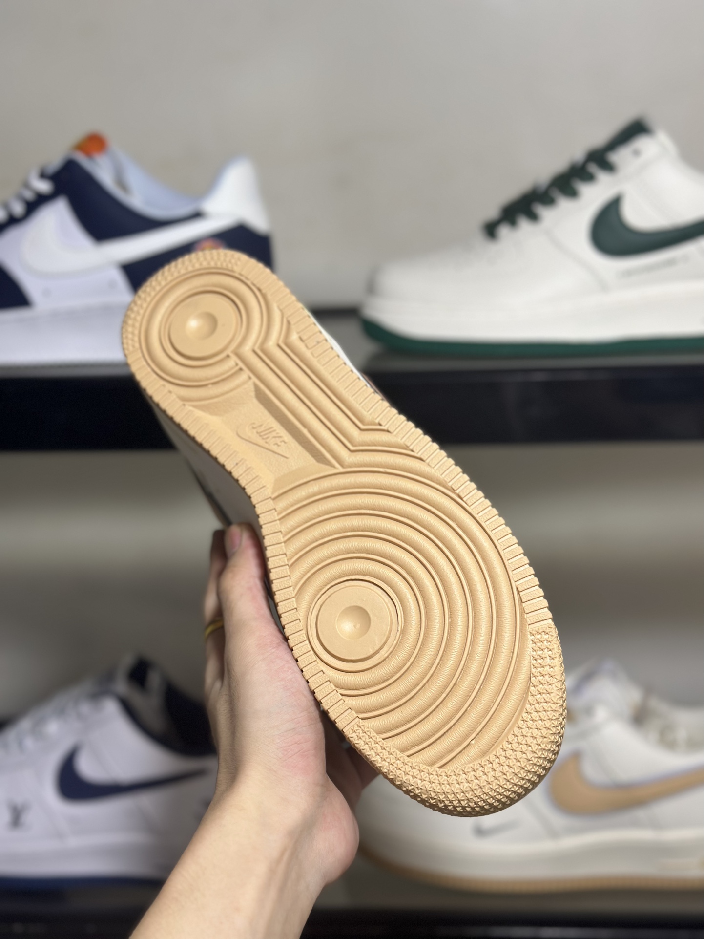 NikeAirForce1LowHo