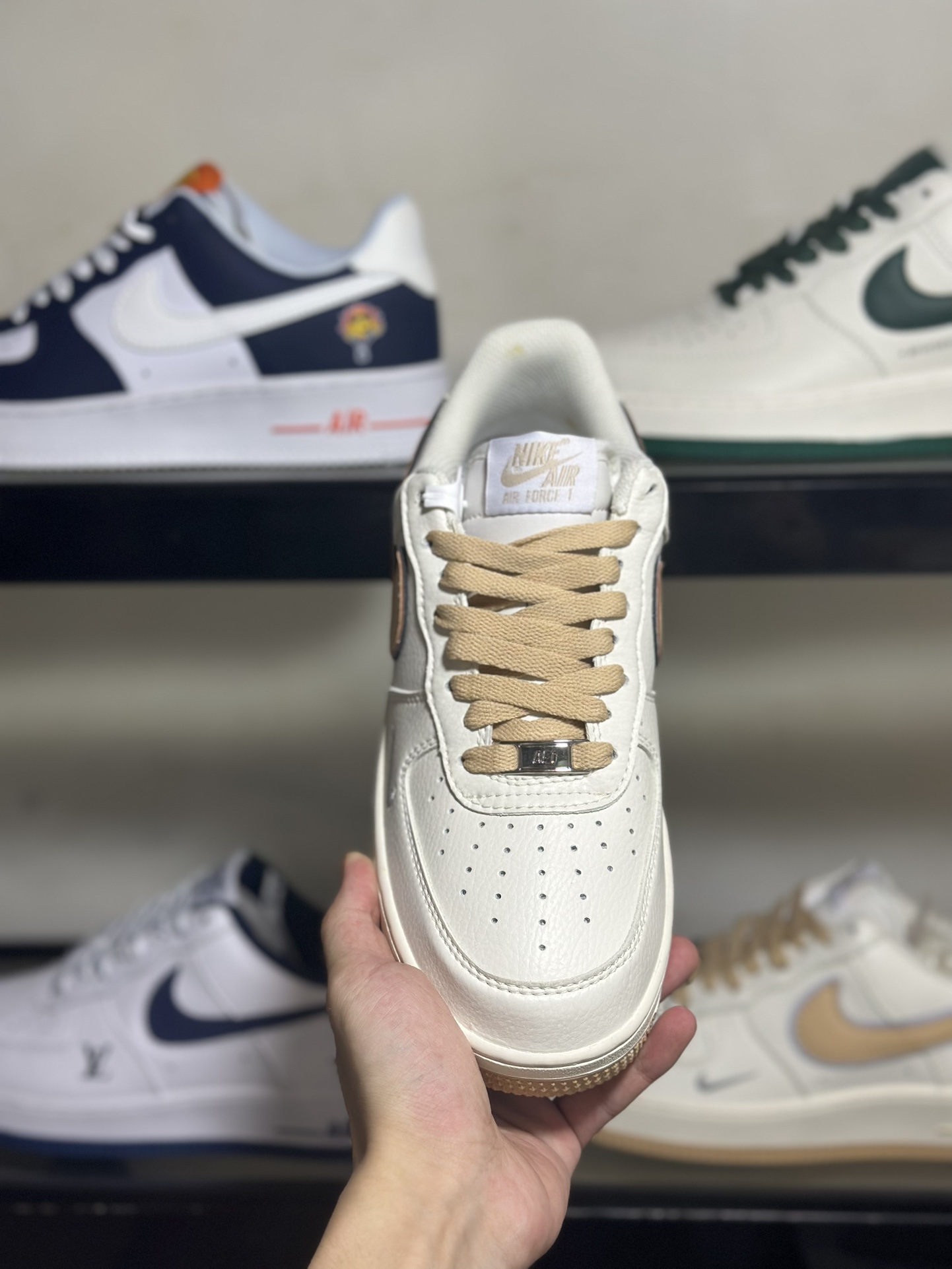 NikeAirForce1LowHo