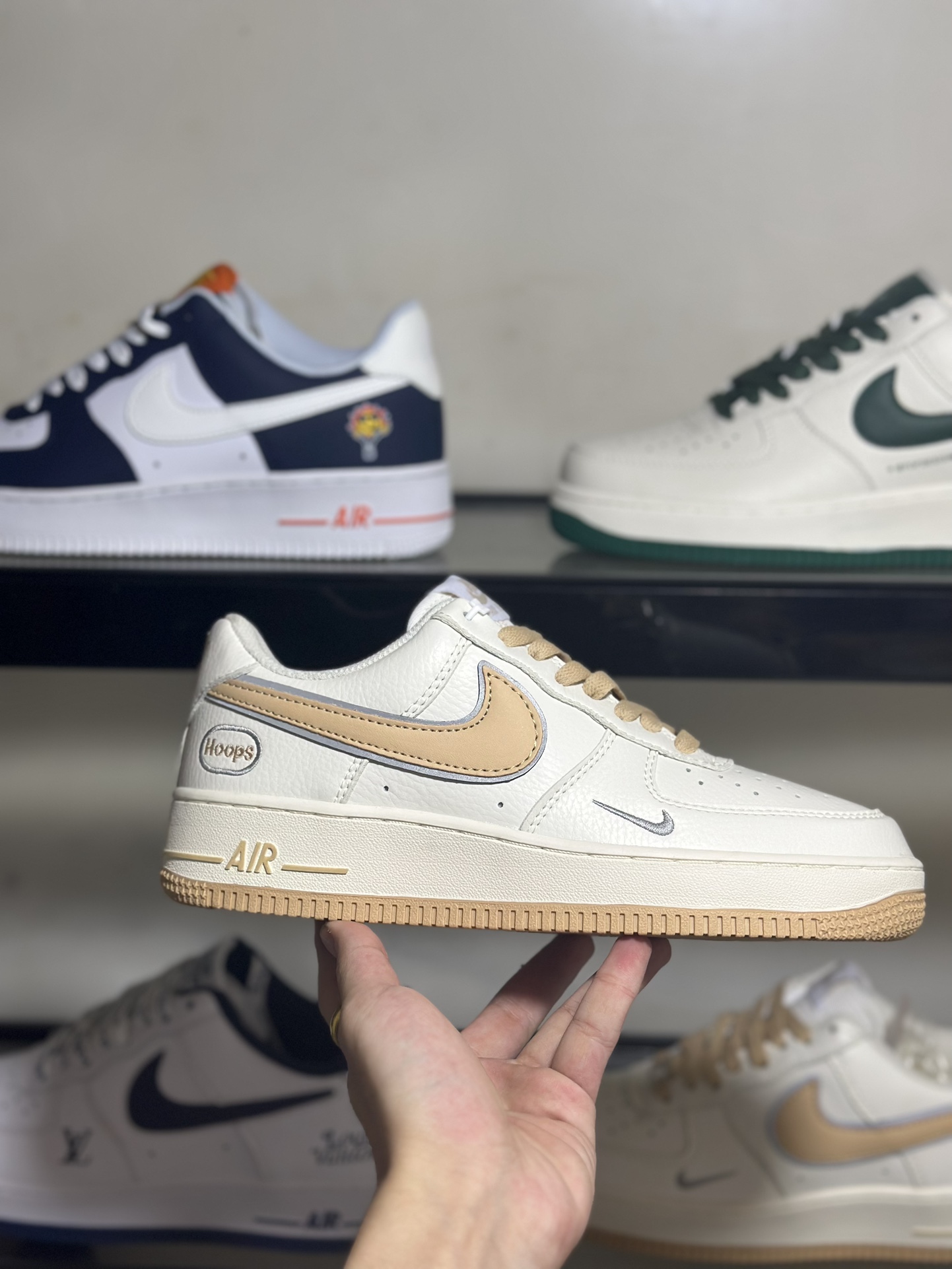 NikeAirForce1LowHo