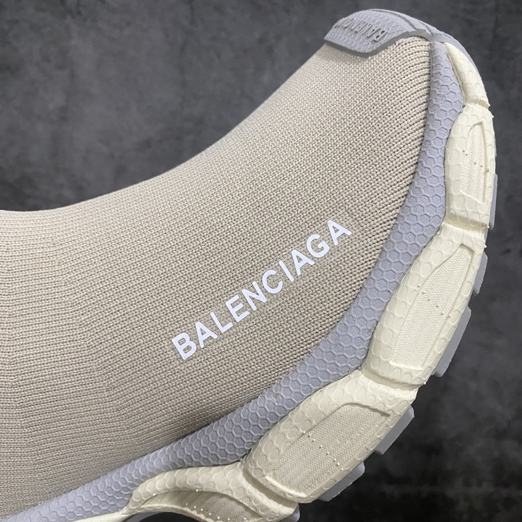 图片[6]-【莞产顶级】BALENCIAGA巴黎世家3XL 袜子鞋✨n复古休闲运动鞋 系列推出探索时尚界对于原创与挪用的概念、以全新系列致敬传承与经典，以标志性Balenciaga廓形和抽象大底，碰撞出诙谐又和谐的新创意、原版一比一做法、鞋面高密度飞织 独家组合大底、正品全套包装n码数：35-44-莆田鞋批发中心