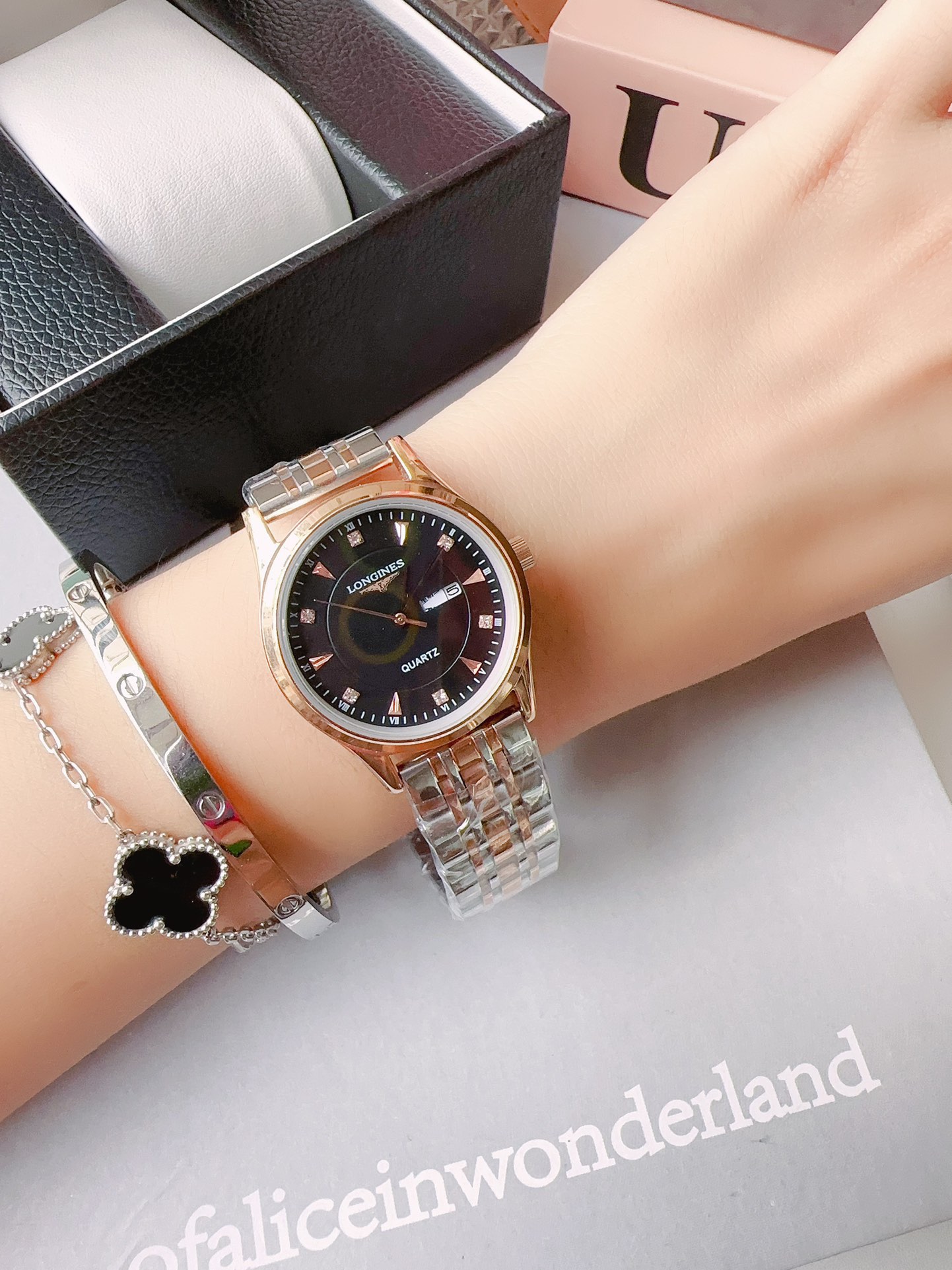 Longines Couple Watch rose gold case, white dial, silver-tone bracelet 30mm Women's Quartz