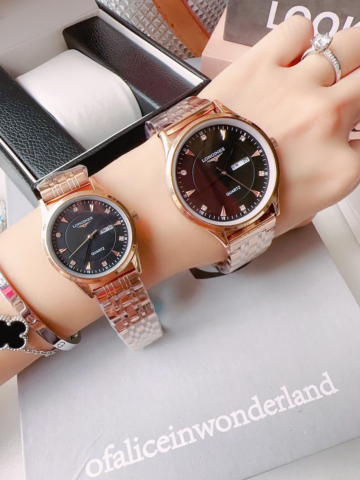 Longines Couple Watch rose gold case, white dial, silver-tone bracelet 30mm Women's Quartz