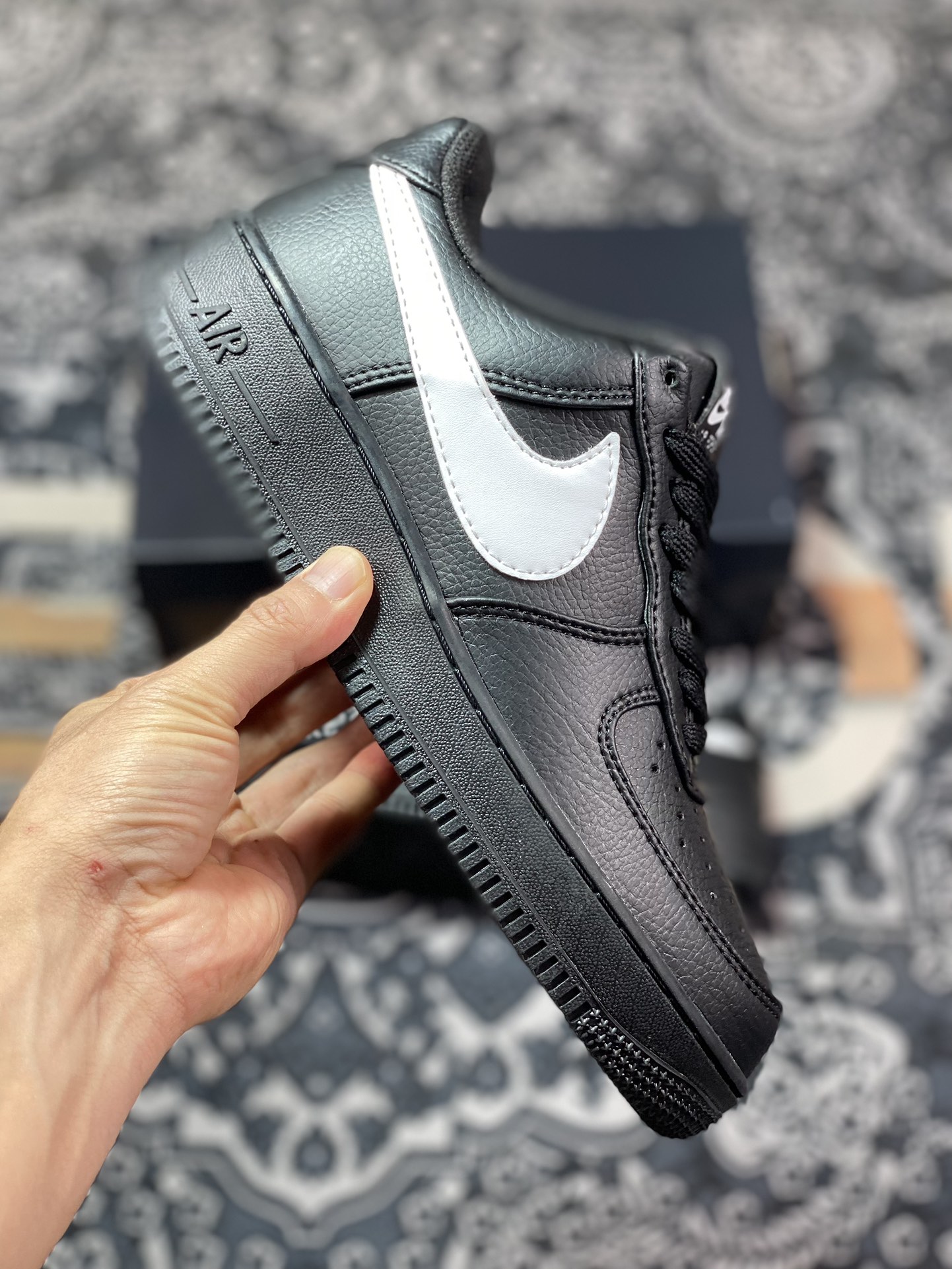 Air Force 1'07 Low black and white wide hook CI9553-001