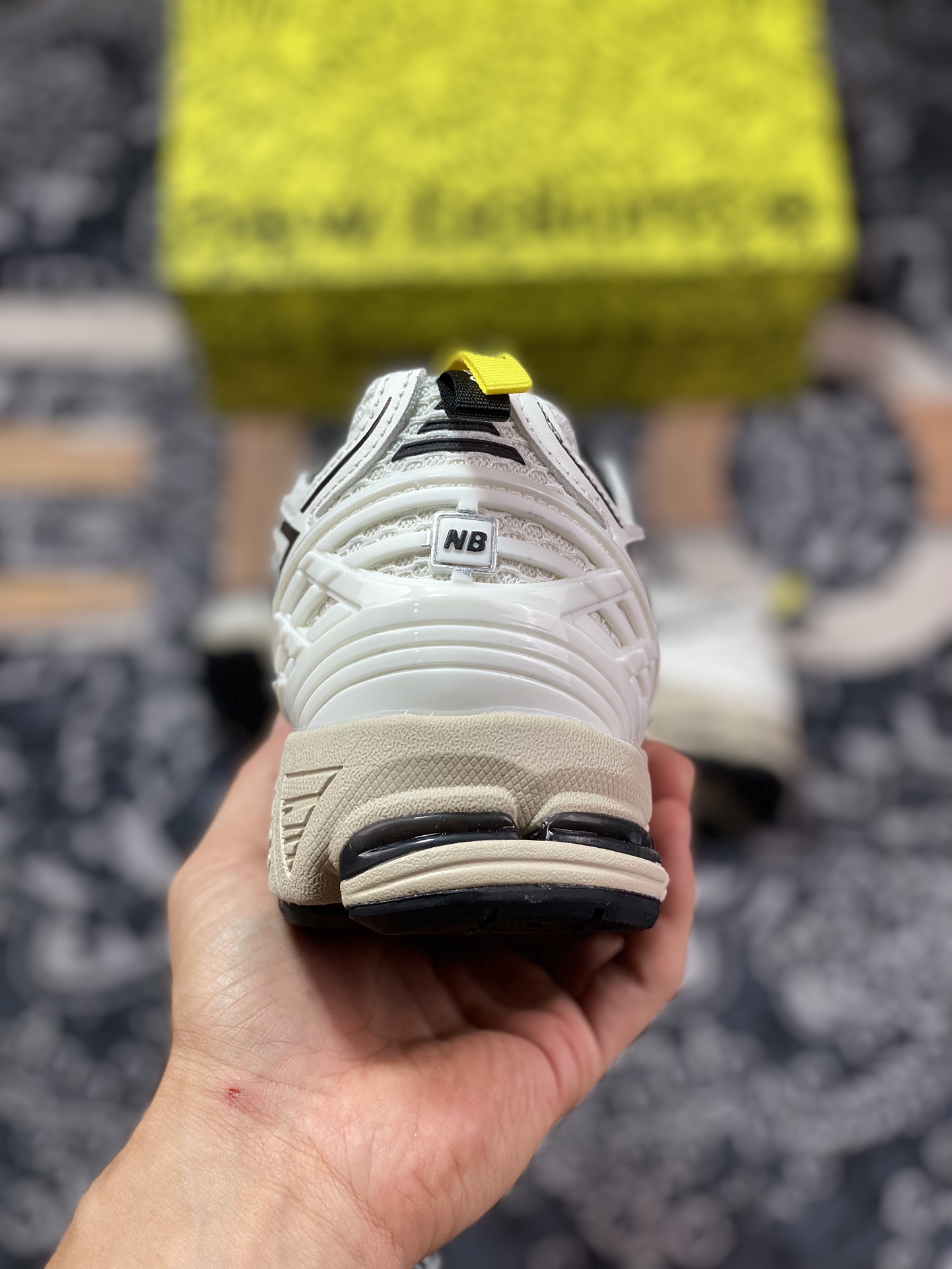 New Balance M1906R ”Egret” series low-top retro daddy style casual sports jogging shoes ”Jointly branded beige, black and bright yellow” M1906RGG