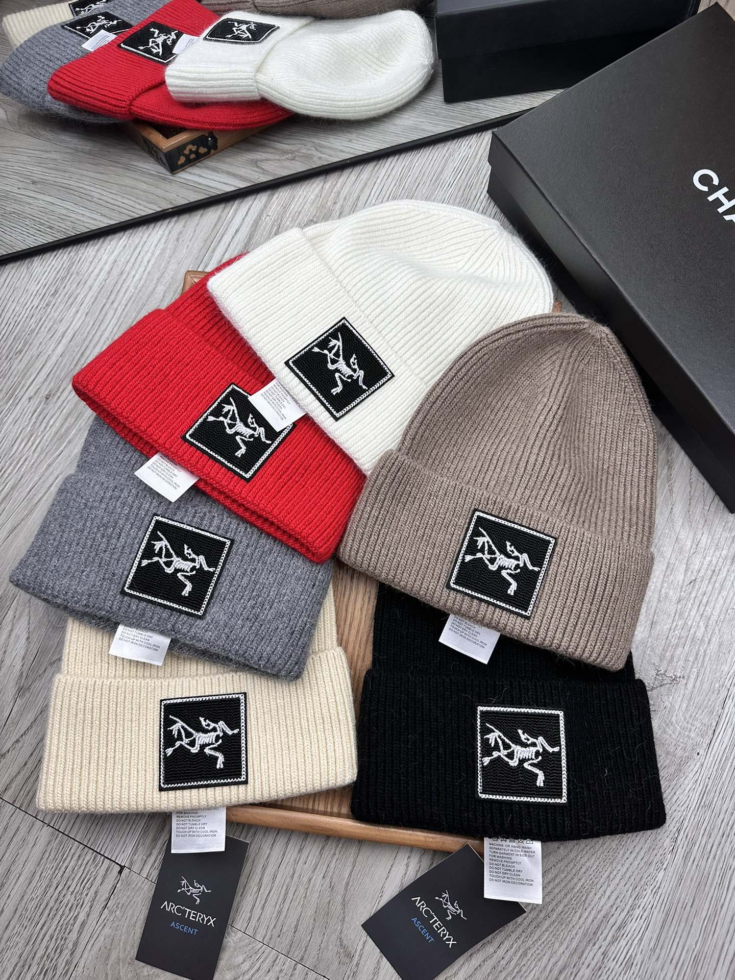 🌹。始祖鸟。 【羊毛单帽】客供小羊毛！珍贵典藏的灵魂帽子！客供色纱.每个颜色都非常好看！经典！手感软腻.