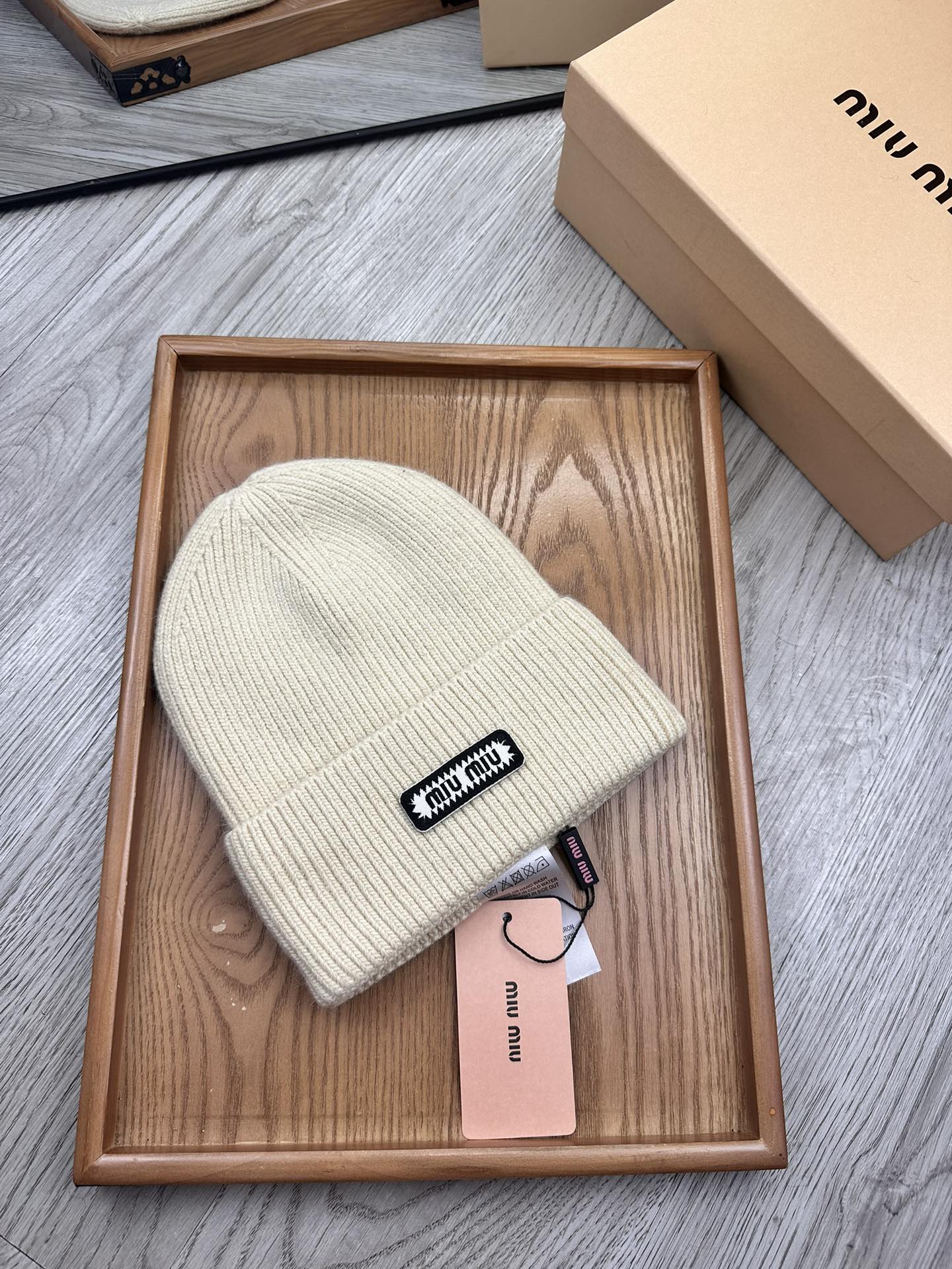 🌹。Miu Miu。 【羊毛单帽】客供小羊毛！珍贵典藏的灵魂帽子！客供色纱.每个颜色都非常好看！经典！手