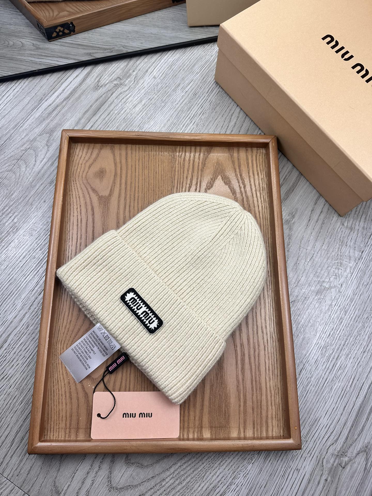 🌹。Miu Miu。 【羊毛单帽】客供小羊毛！珍贵典藏的灵魂帽子！客供色纱.每个颜色都非常好看！经典！手