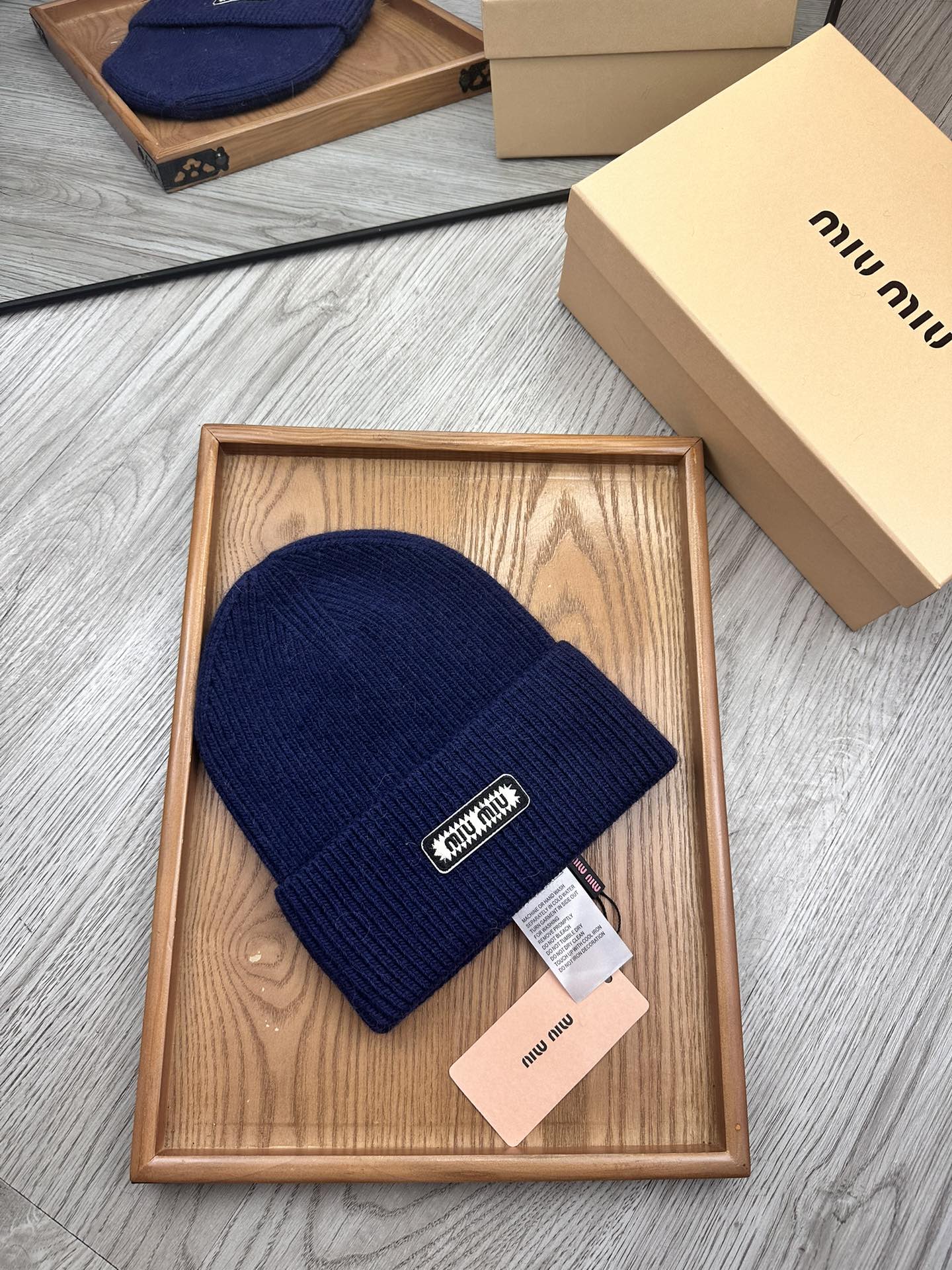 🌹。Miu Miu。 【羊毛单帽】客供小羊毛！珍贵典藏的灵魂帽子！客供色纱.每个颜色都非常好看！经典！手