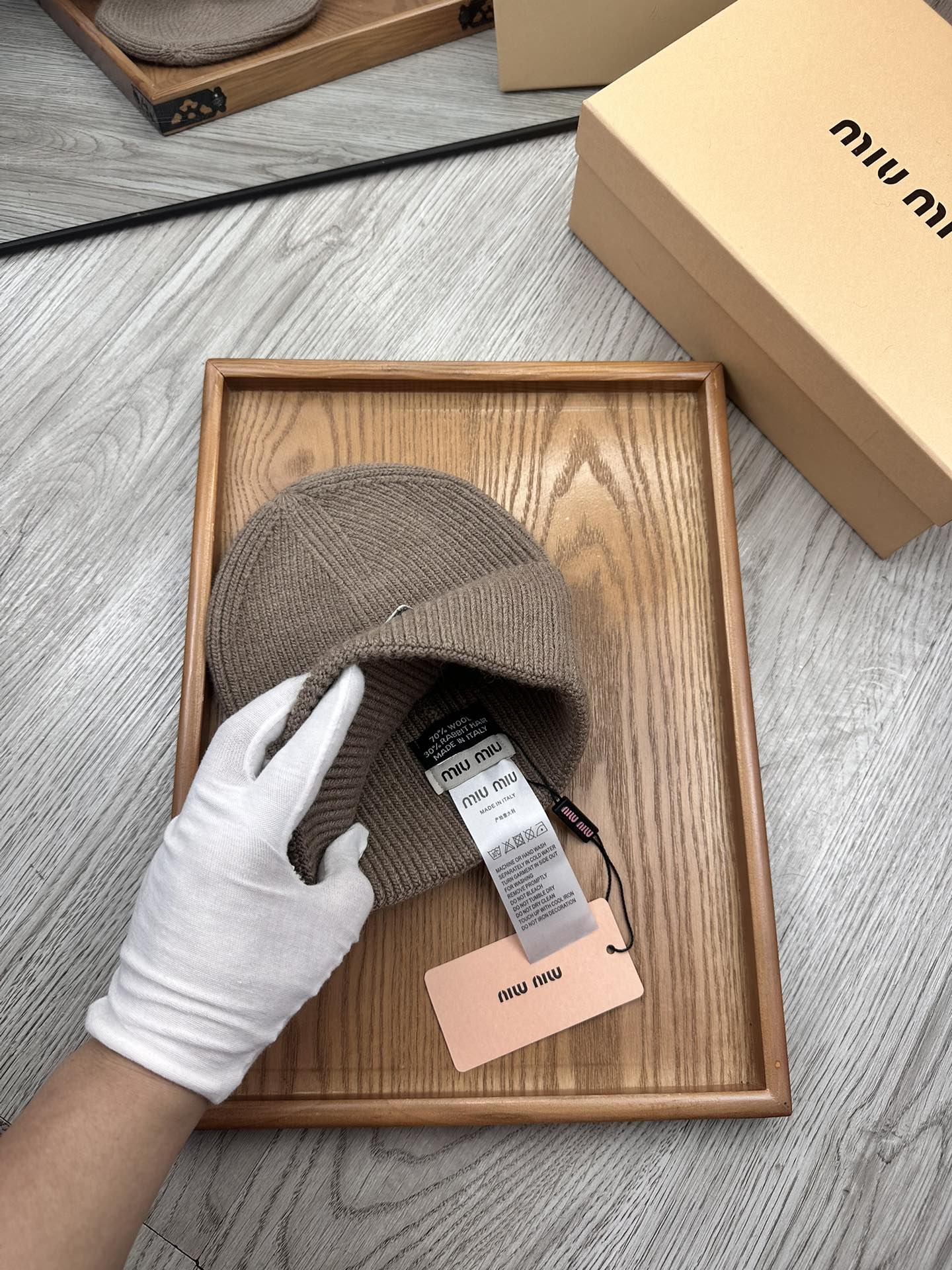 🌹。Miu Miu。 【羊毛单帽】客供小羊毛！珍贵典藏的灵魂帽子！客供色纱.每个颜色都非常好看！经典！手