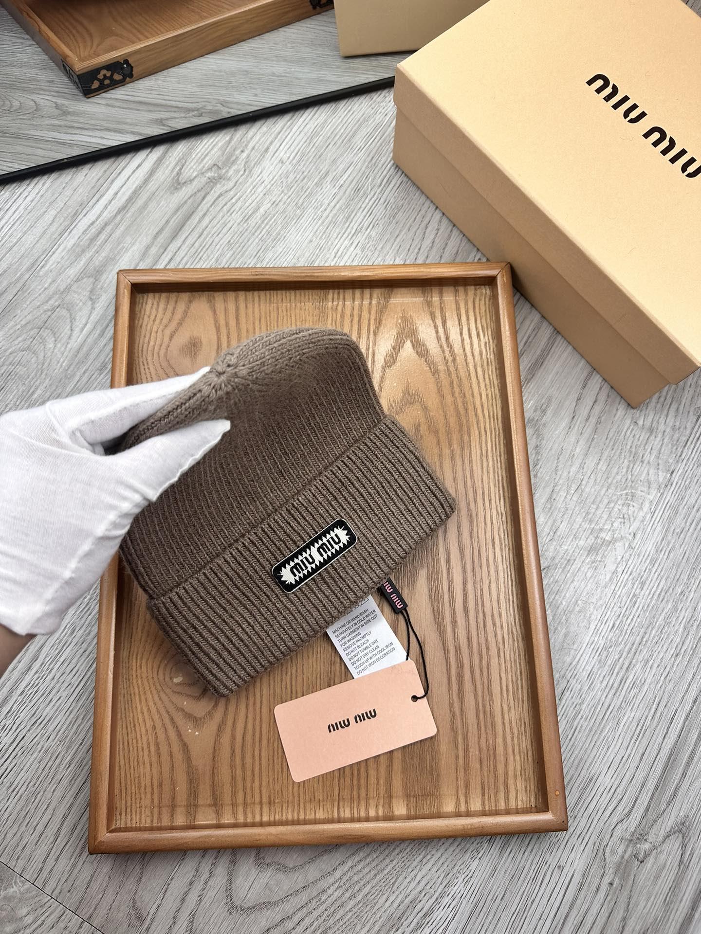 🌹。Miu Miu。 【羊毛单帽】客供小羊毛！珍贵典藏的灵魂帽子！客供色纱.每个颜色都非常好看！经典！手