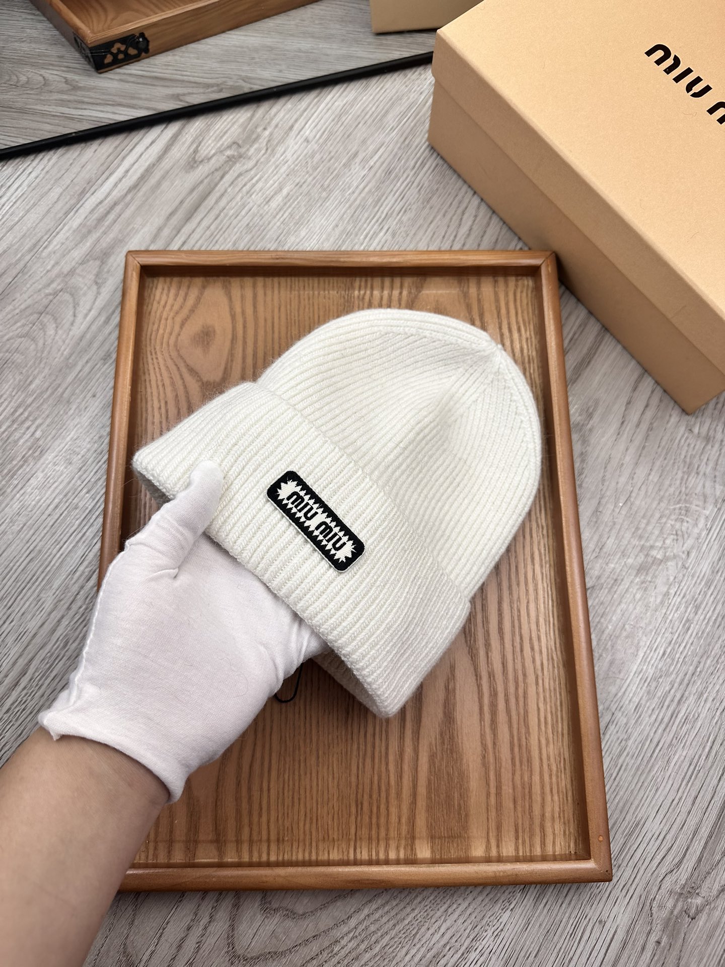 🌹。Miu Miu。 【羊毛单帽】客供小羊毛！珍贵典藏的灵魂帽子！客供色纱.每个颜色都非常好看！经典！手