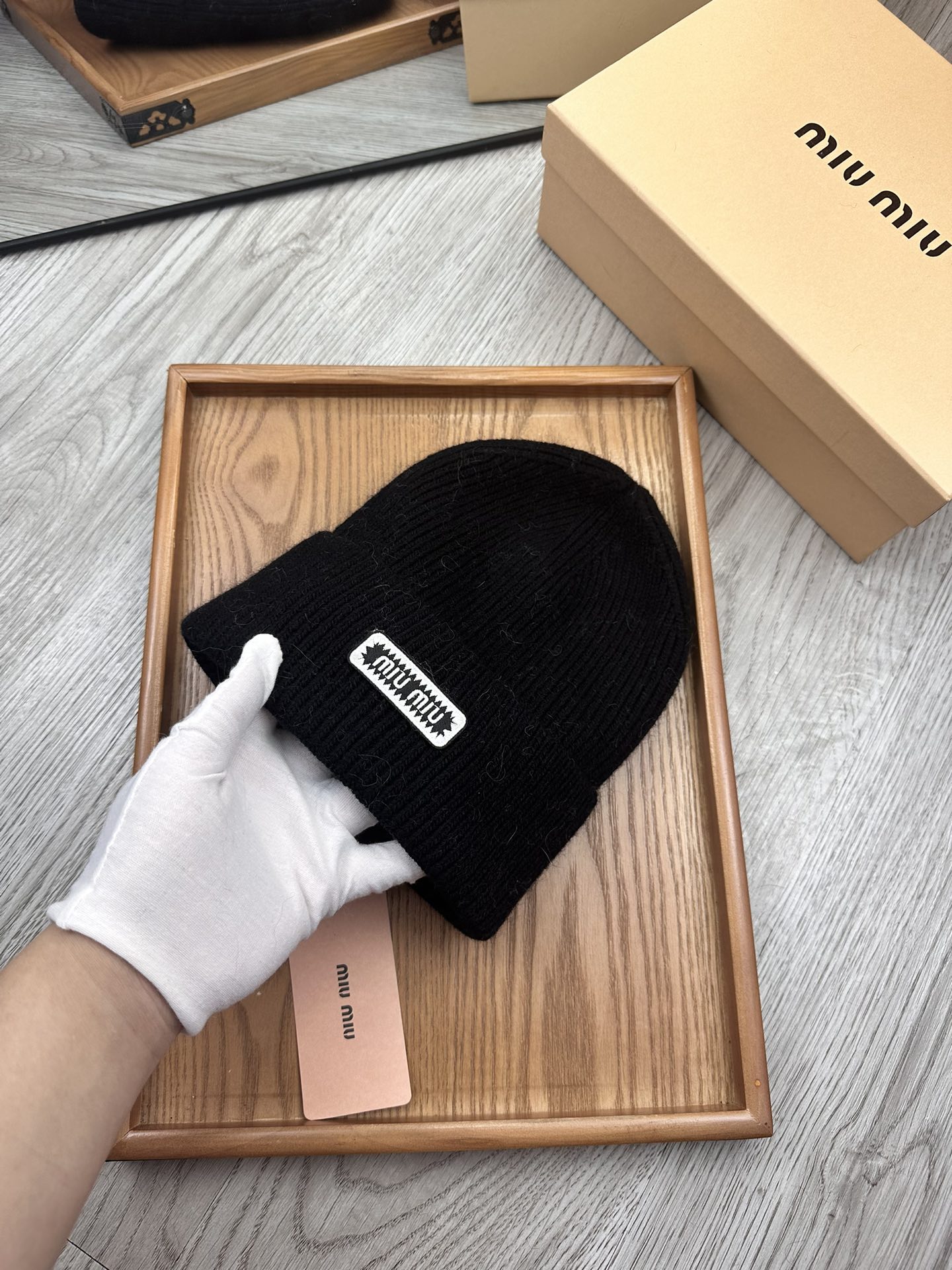 🌹。Miu Miu。 【羊毛单帽】客供小羊毛！珍贵典藏的灵魂帽子！客供色纱.每个颜色都非常好看！经典！手