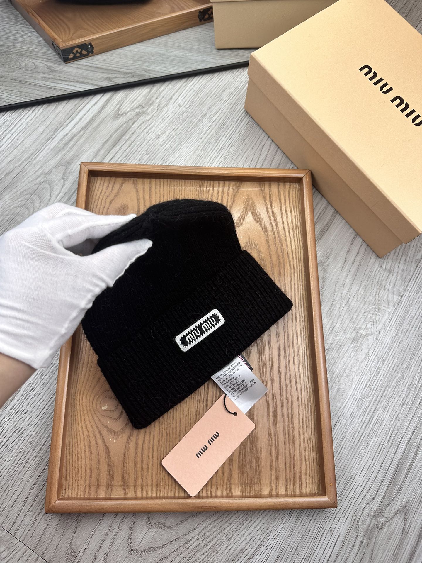 🌹。Miu Miu。 【羊毛单帽】客供小羊毛！珍贵典藏的灵魂帽子！客供色纱.每个颜色都非常好看！经典！手