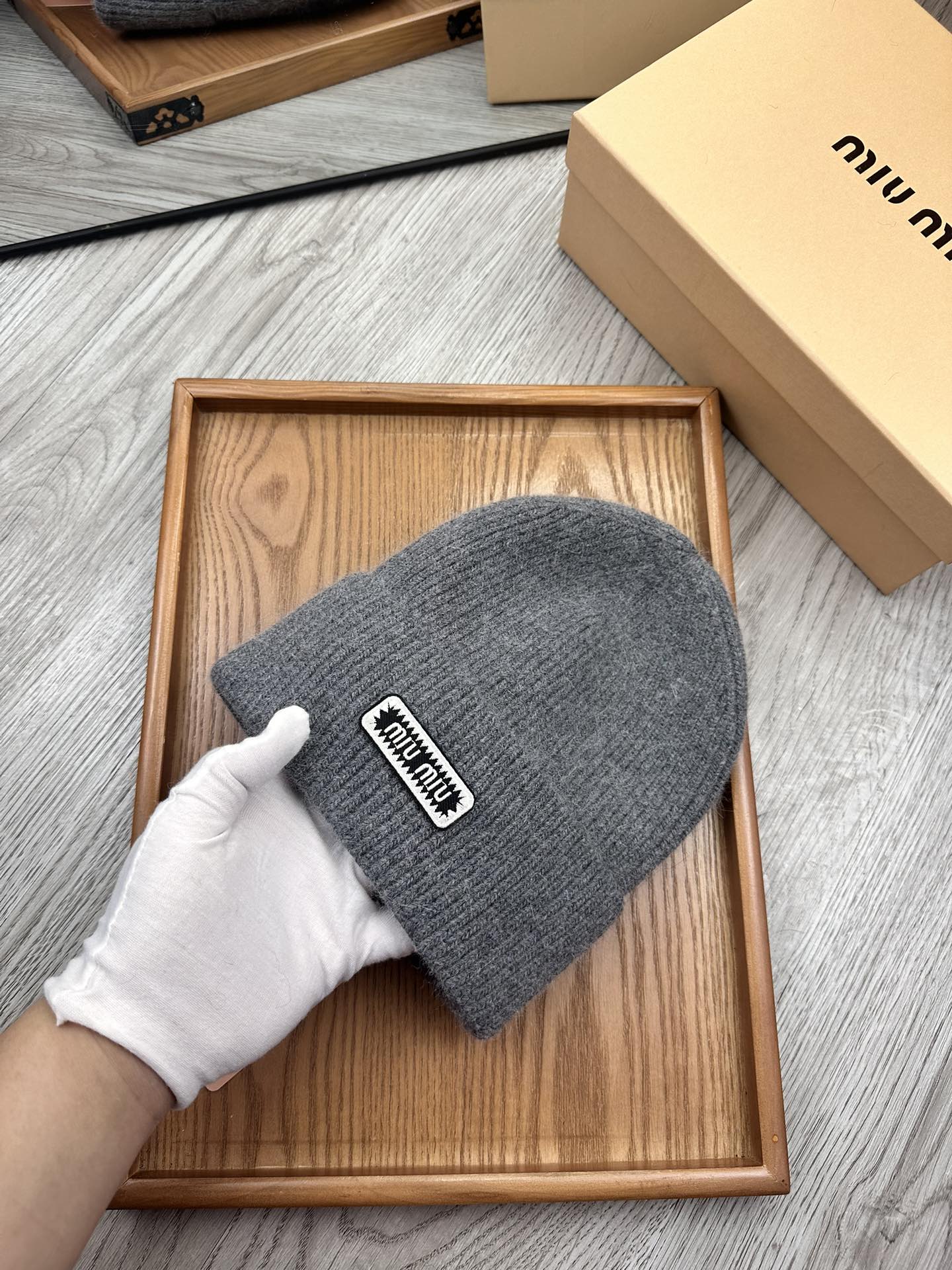 🌹。Miu Miu。 【羊毛单帽】客供小羊毛！珍贵典藏的灵魂帽子！客供色纱.每个颜色都非常好看！经典！手