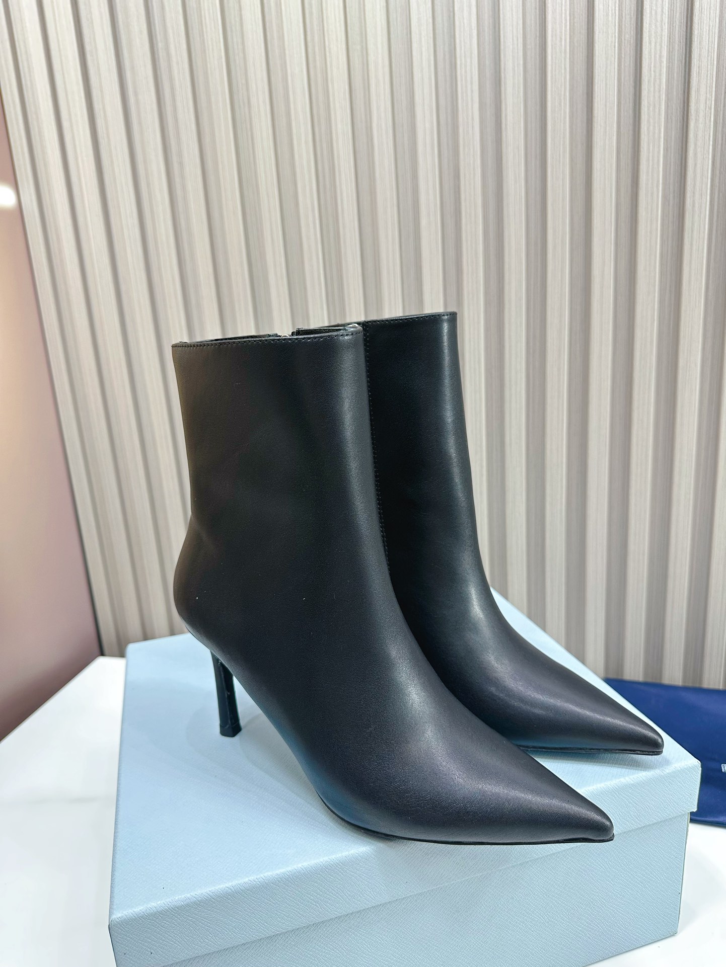 fábrica 2023 SSS relanza las últimas botas largas y cortas de Prada, sandalias zapatos individuales,